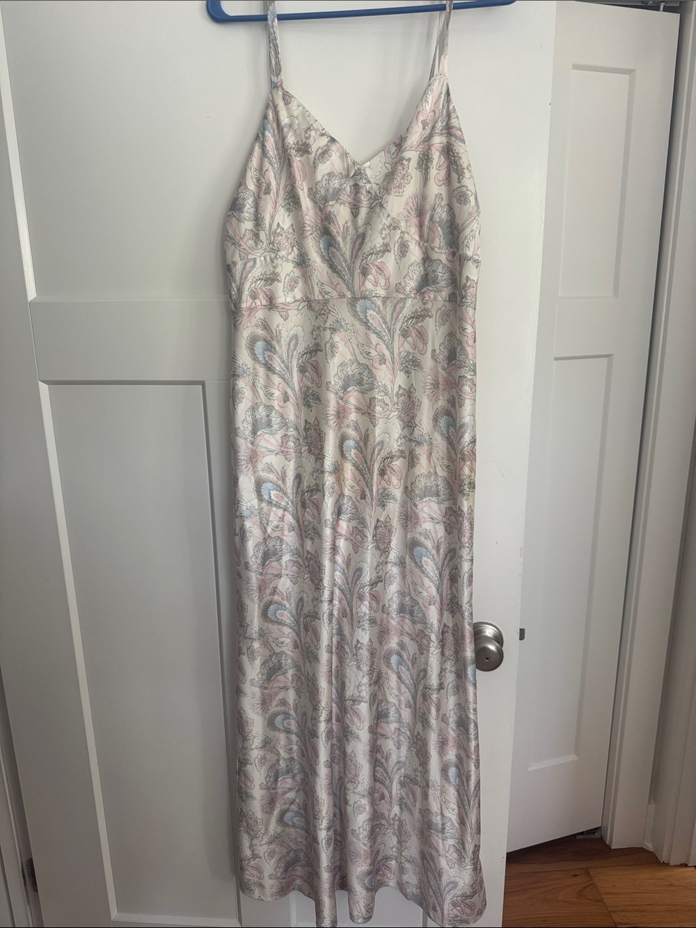 Floral Sleeveless Satin Gown
Polo Ralph Lauren